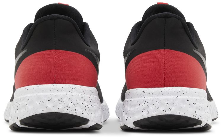 Nike Revolution 5 Extra Wide Bred