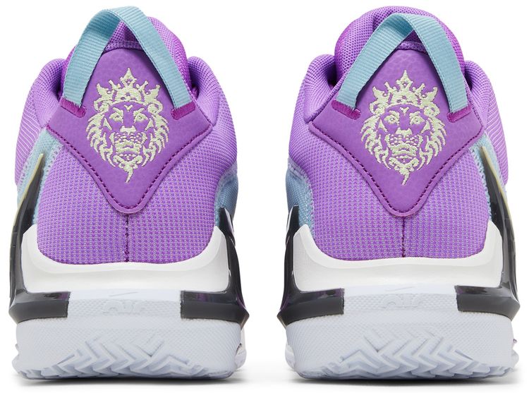 Nike LeBron Witness 7 Fuchsia Dream