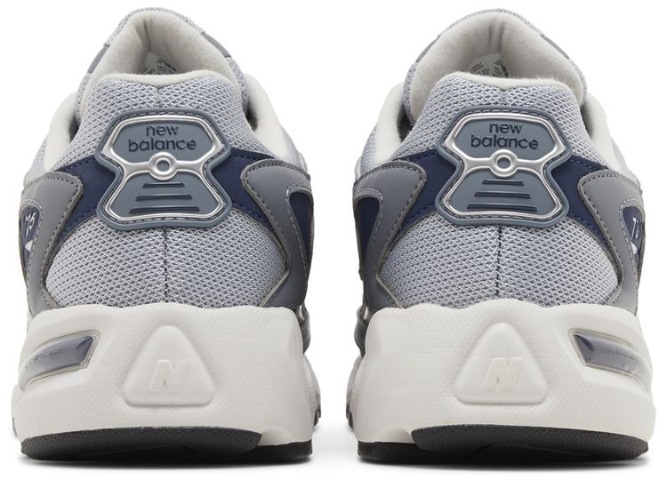 New Balance 725 Titanium Navy