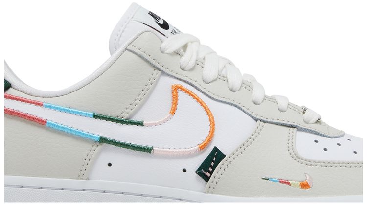 Nike Wmns Air Force 1 07 SE All Petals United