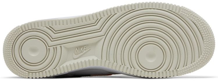 Nike Wmns Air Force 1 07 SE All Petals United