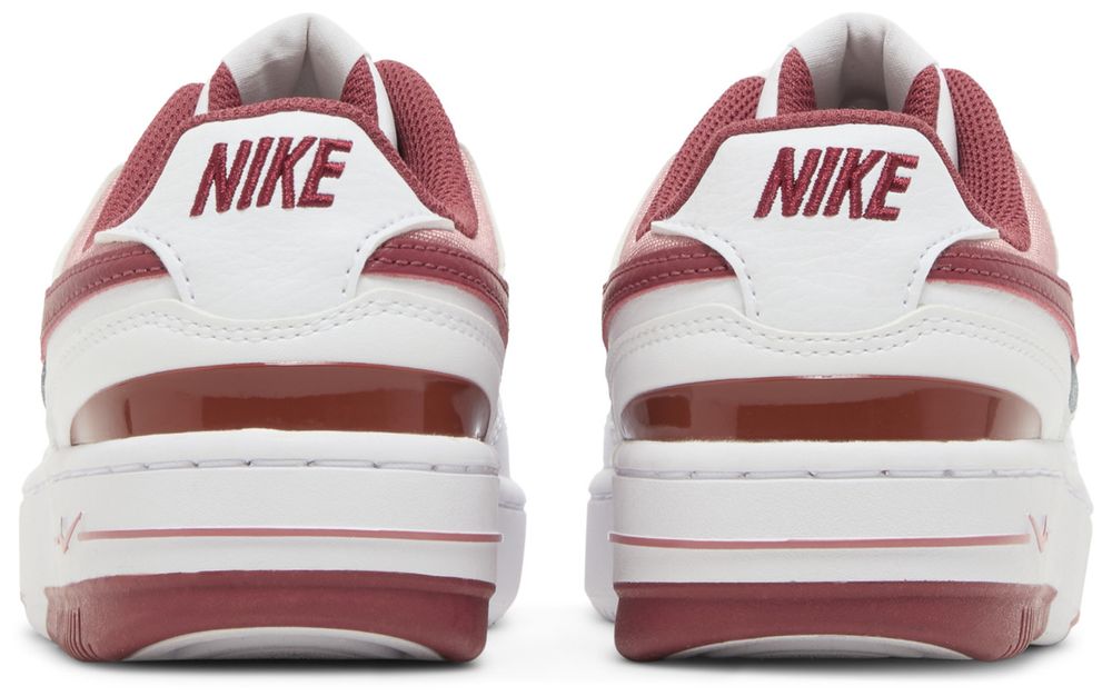 Nike Wmns Gamma Force 'desert Berry'