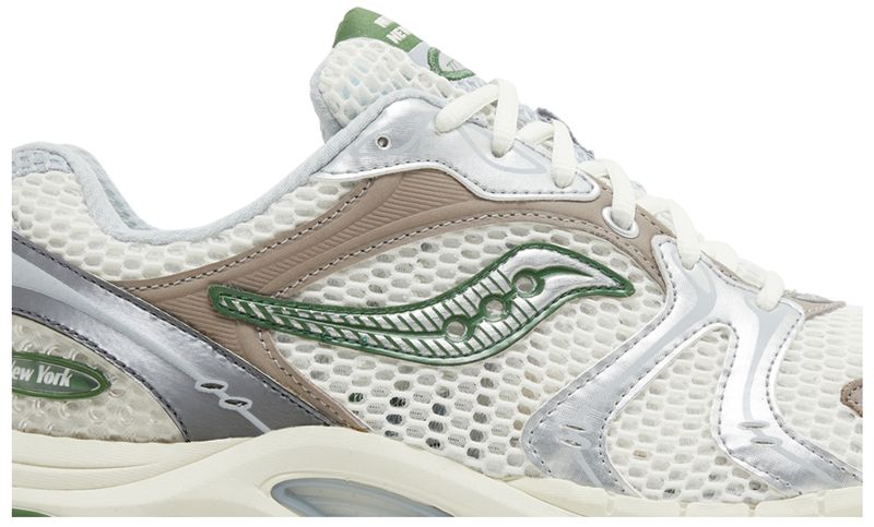 Buy Saucony Minted New York x ProGrid Triumph 4 #39 Cream Green #39 S70865