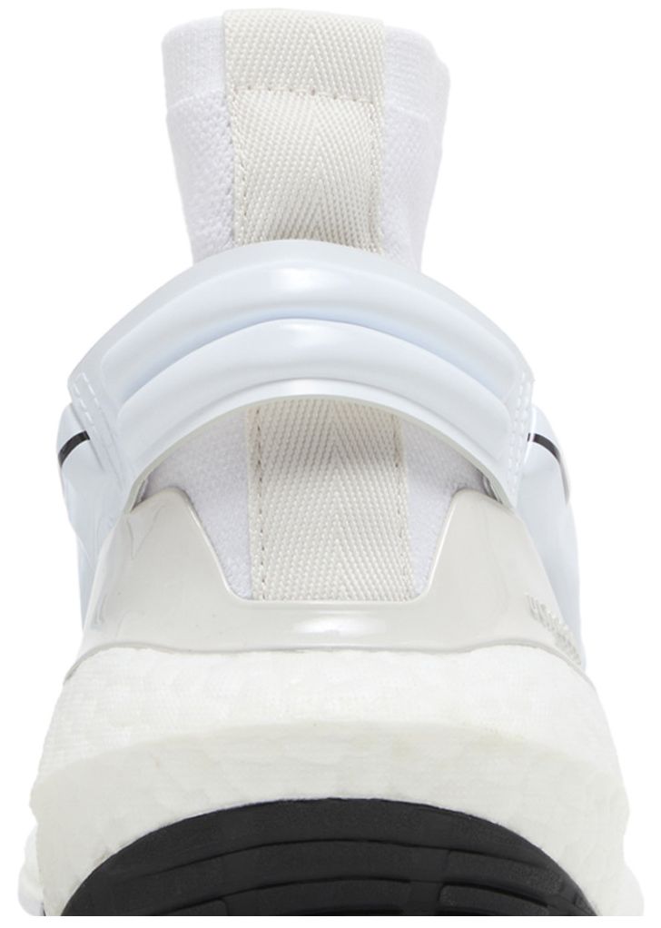 Stella McCartney x adidas Wmns UltraBoost 22 Elevated Cloud White Core Black