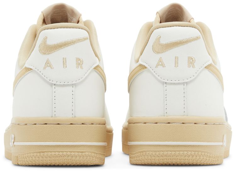 Nike Wmns Air Force 1 07 Sail Sesame