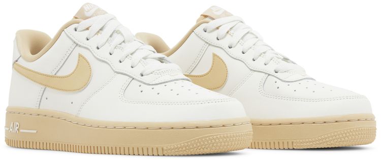 Nike Wmns Air Force 1 07 Sail Sesame