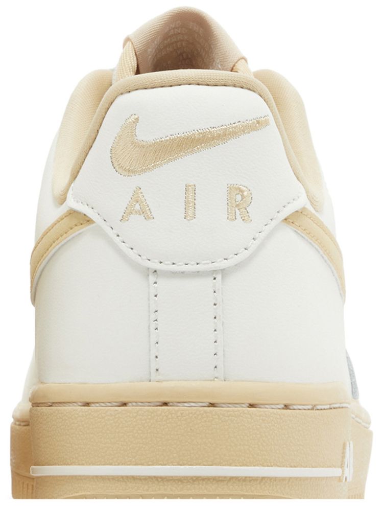 Nike Wmns Air Force 1 07 Sail Sesame