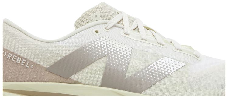 New Balance FuelCell Rebel v4 Linen Lichen Green