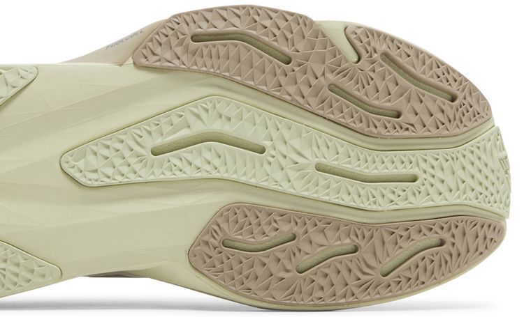 New Balance FuelCell Rebel v4 Linen Lichen Green