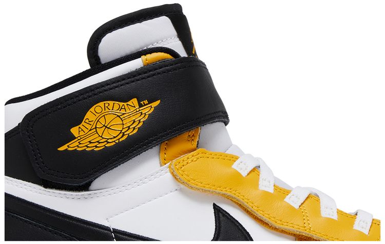 Air Jordan 1 High FlyEase Yellow Ochre