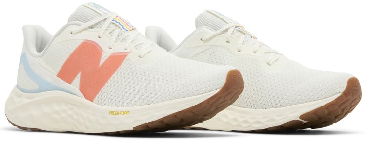 New Balance Wmns Fresh Foam Arishi v4 Sea Salt Gulf Red