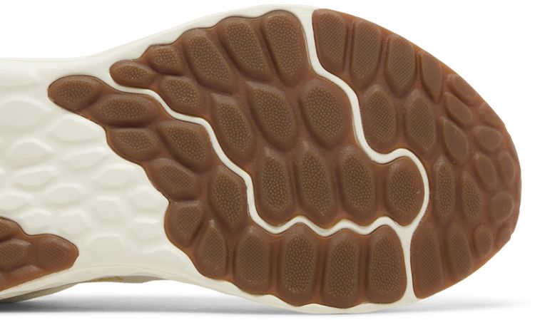 New Balance Wmns Fresh Foam Arishi v4 Sea Salt Gulf Red