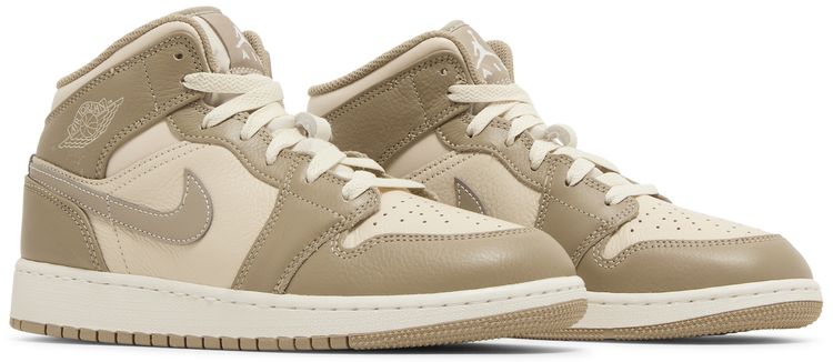 Air Jordan Retro 1 Mid GS Legend Light Brown