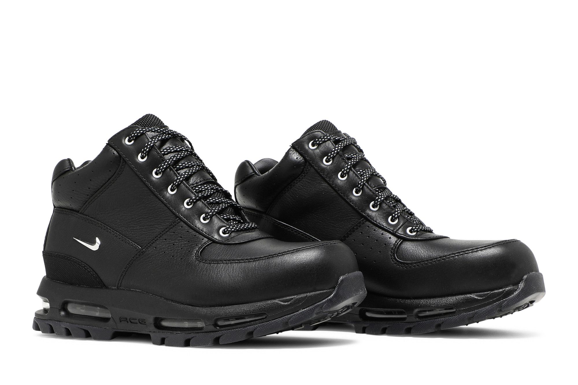 Black nike goadome boots deals