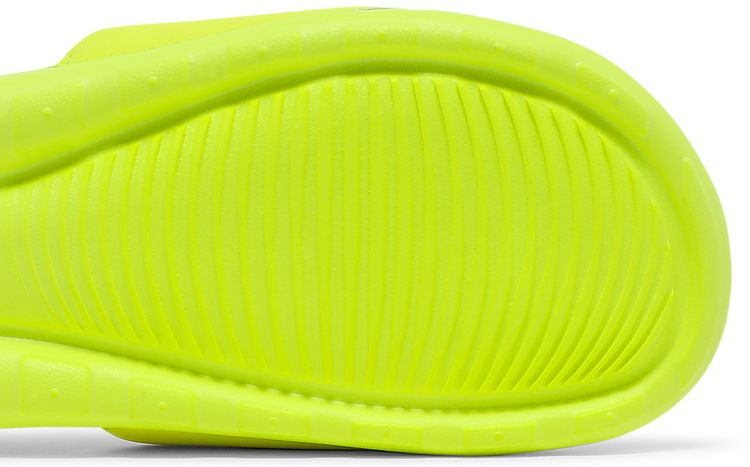 Nike Victori One Slide Volt Chrome