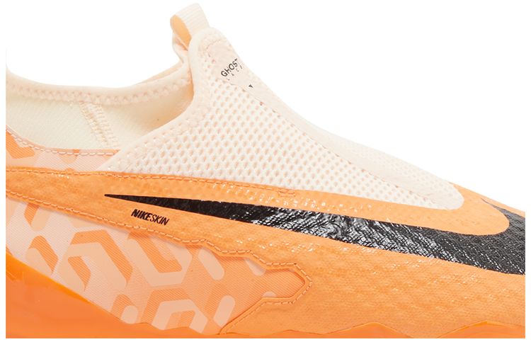 Nike Phantom GX Academy DF WC FG MG United Pack