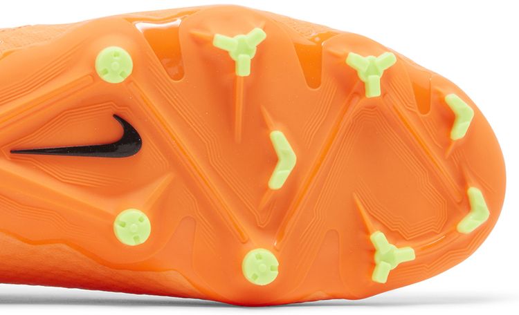 Nike Phantom GX Academy DF WC FG MG United Pack