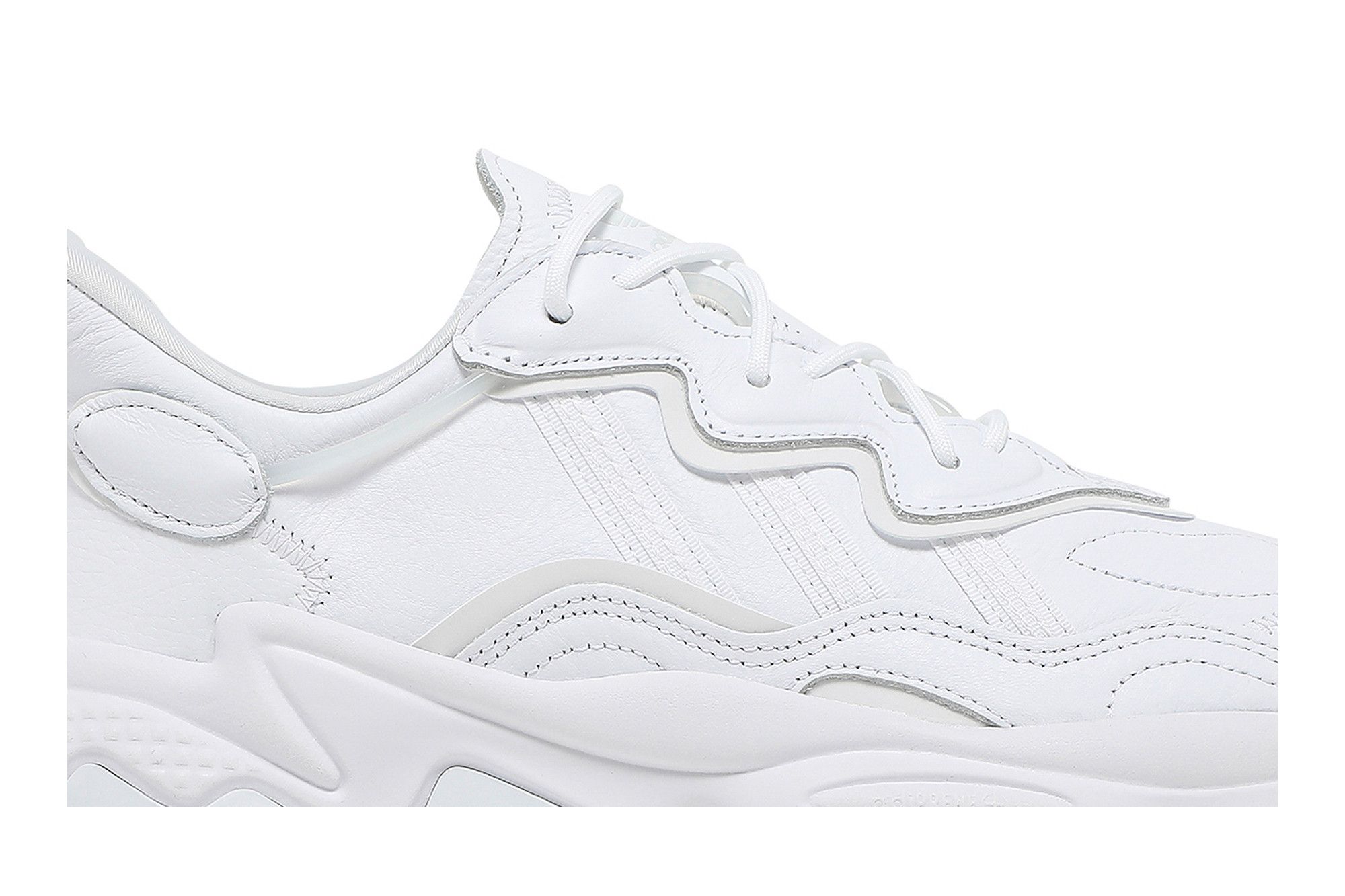 Size 4.0 Ozweego Cloud White