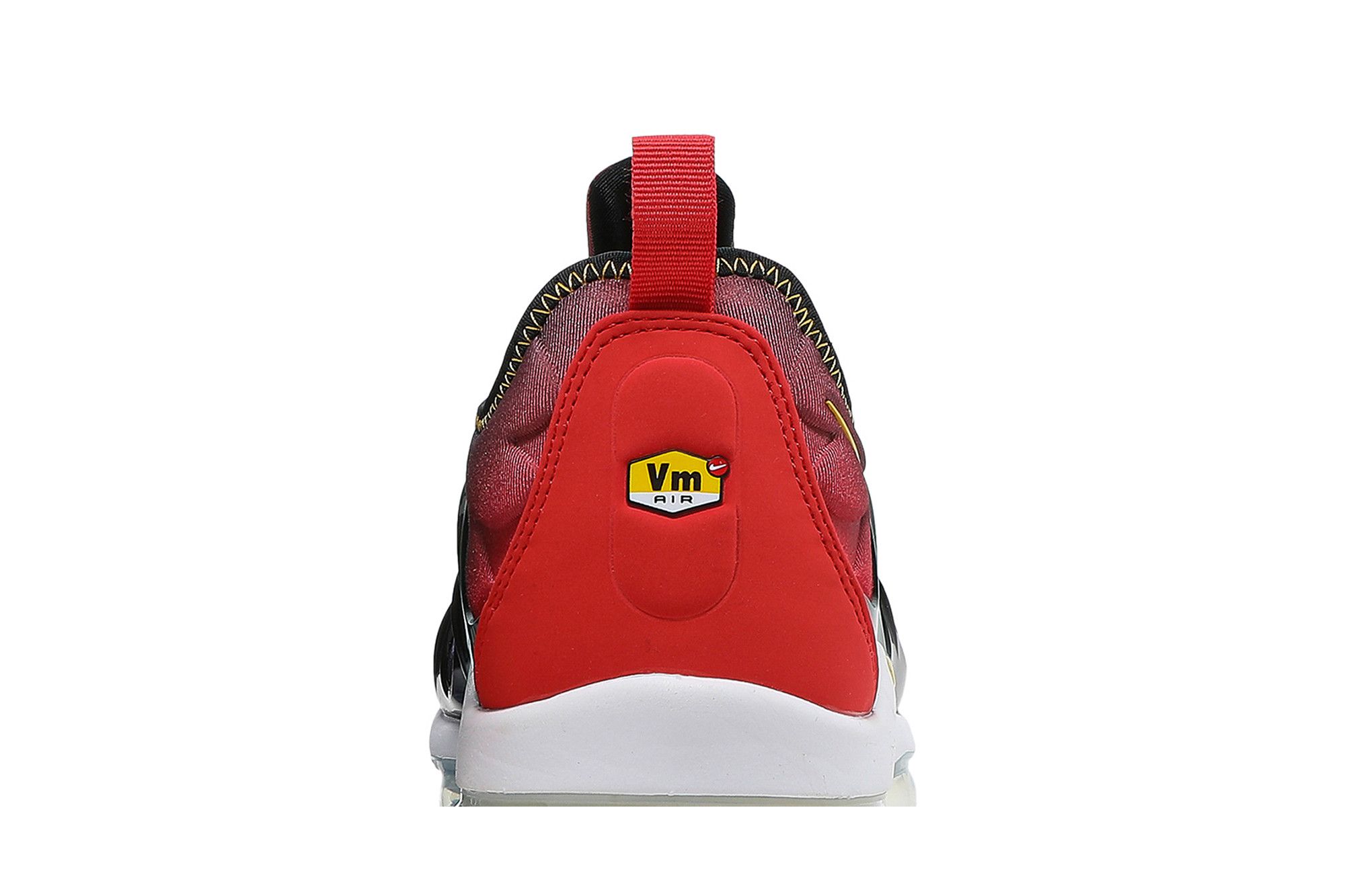 air vapormax plus live together play together