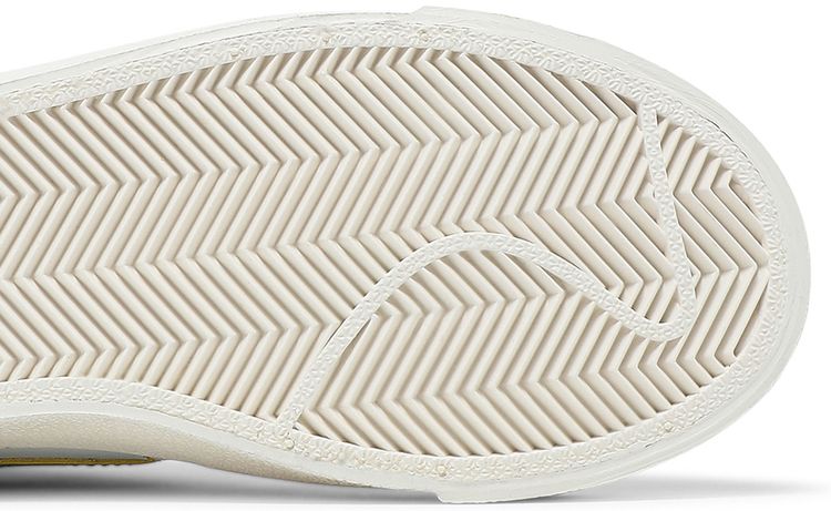 Nike Blazer Mid GS Roswell Rayguns