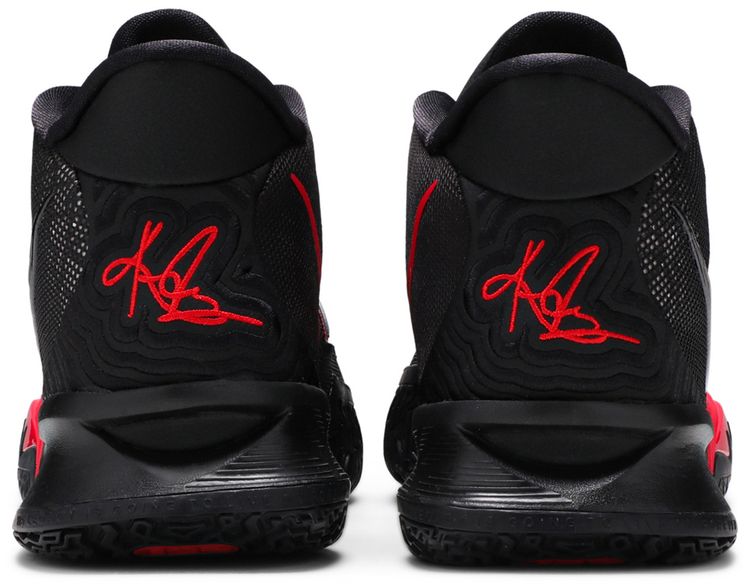 Kyrie 7 Bred