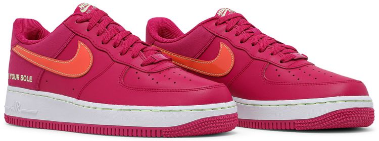Nike Air Force 1 07 LV8 World Tour