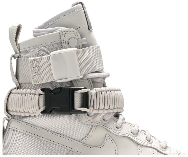 Nike Wmns SF Air Force 1 High Vast Grey