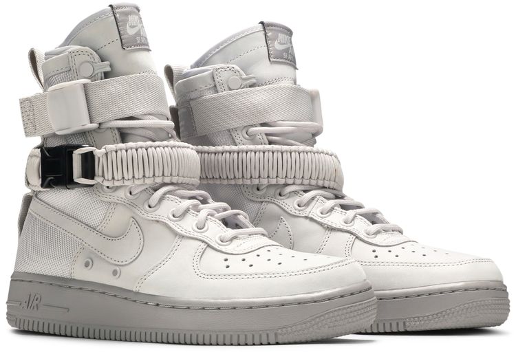 Nike Wmns SF Air Force 1 High Vast Grey