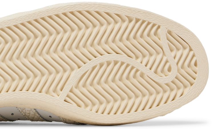 Undefeated x adidas Superstar 80