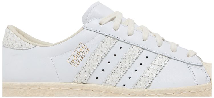 Undefeated x adidas Superstar 80