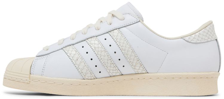 Undefeated x adidas Superstar 80