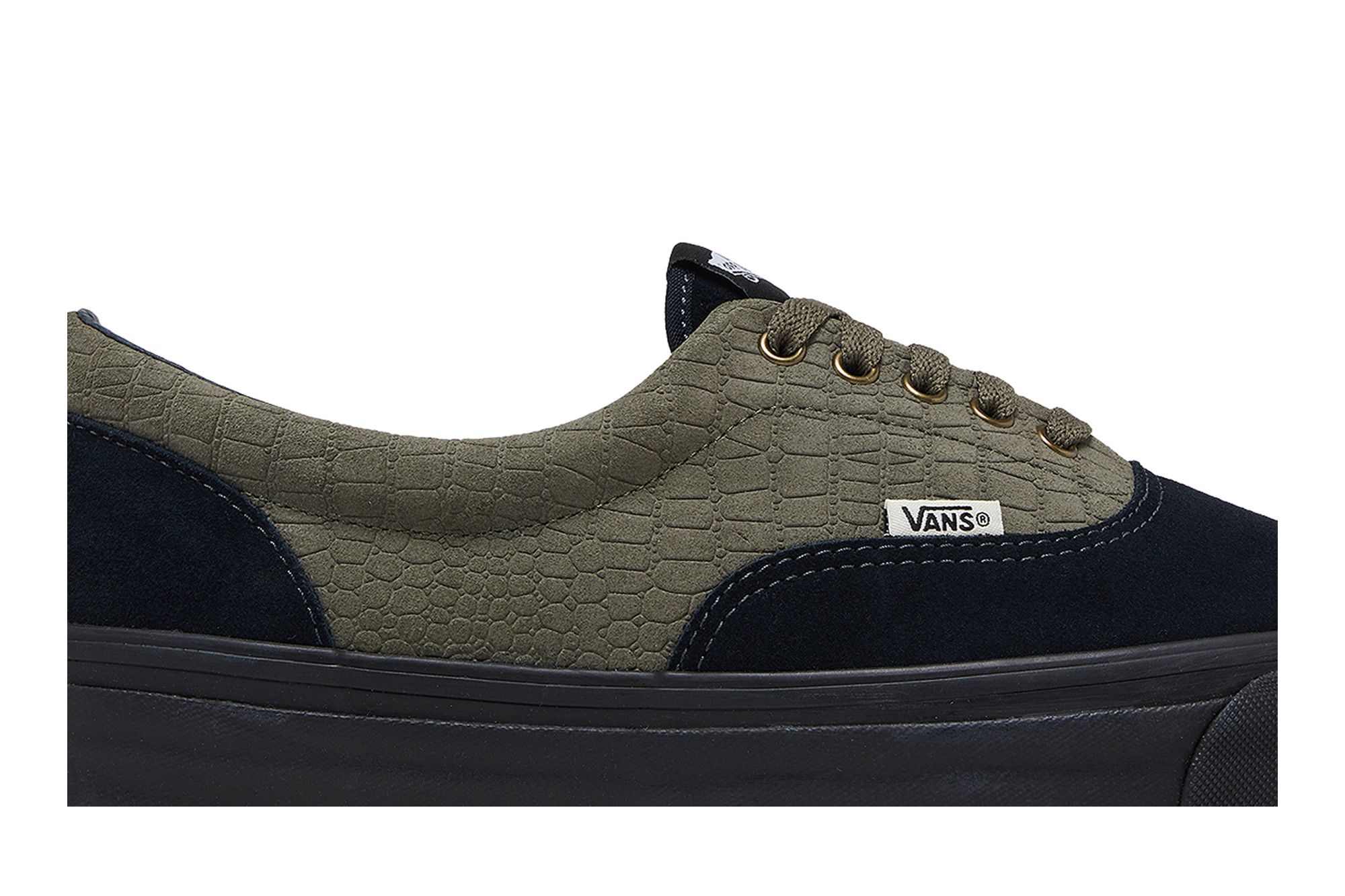 商品画像：Buy WTAPS x Era LX 'Black Croc' - VN0A3CXNU9T | GOAT 3