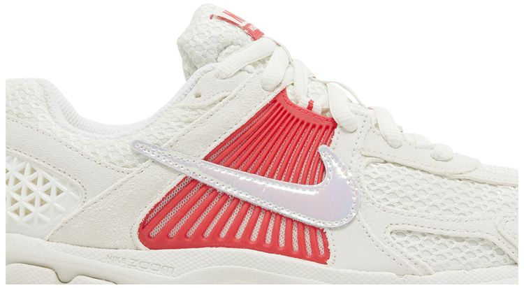Nike Wmns Air Zoom Vomero 5 Sail Siren Red