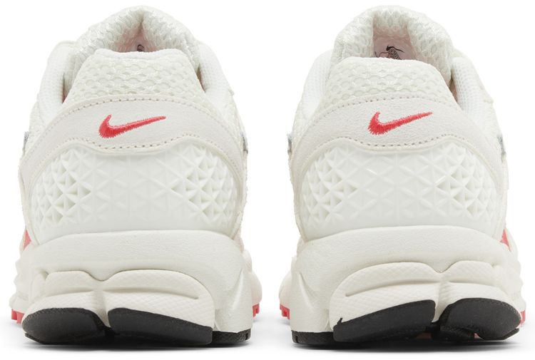 Nike Wmns Air Zoom Vomero 5 Sail Siren Red