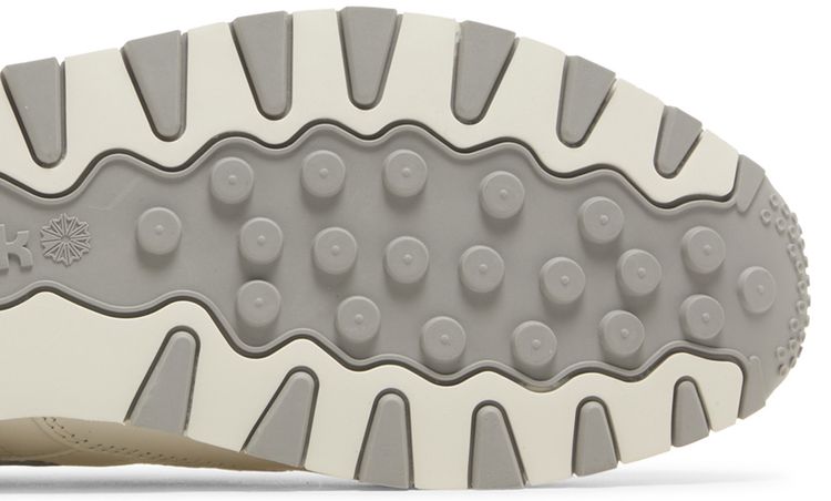 Reebok Classic Leather 1983 Vintage Chalk Grey