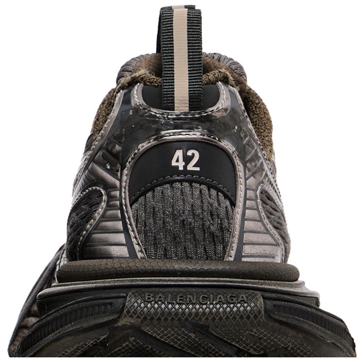 Balenciaga 3XL Sneaker Worn Out   Brown