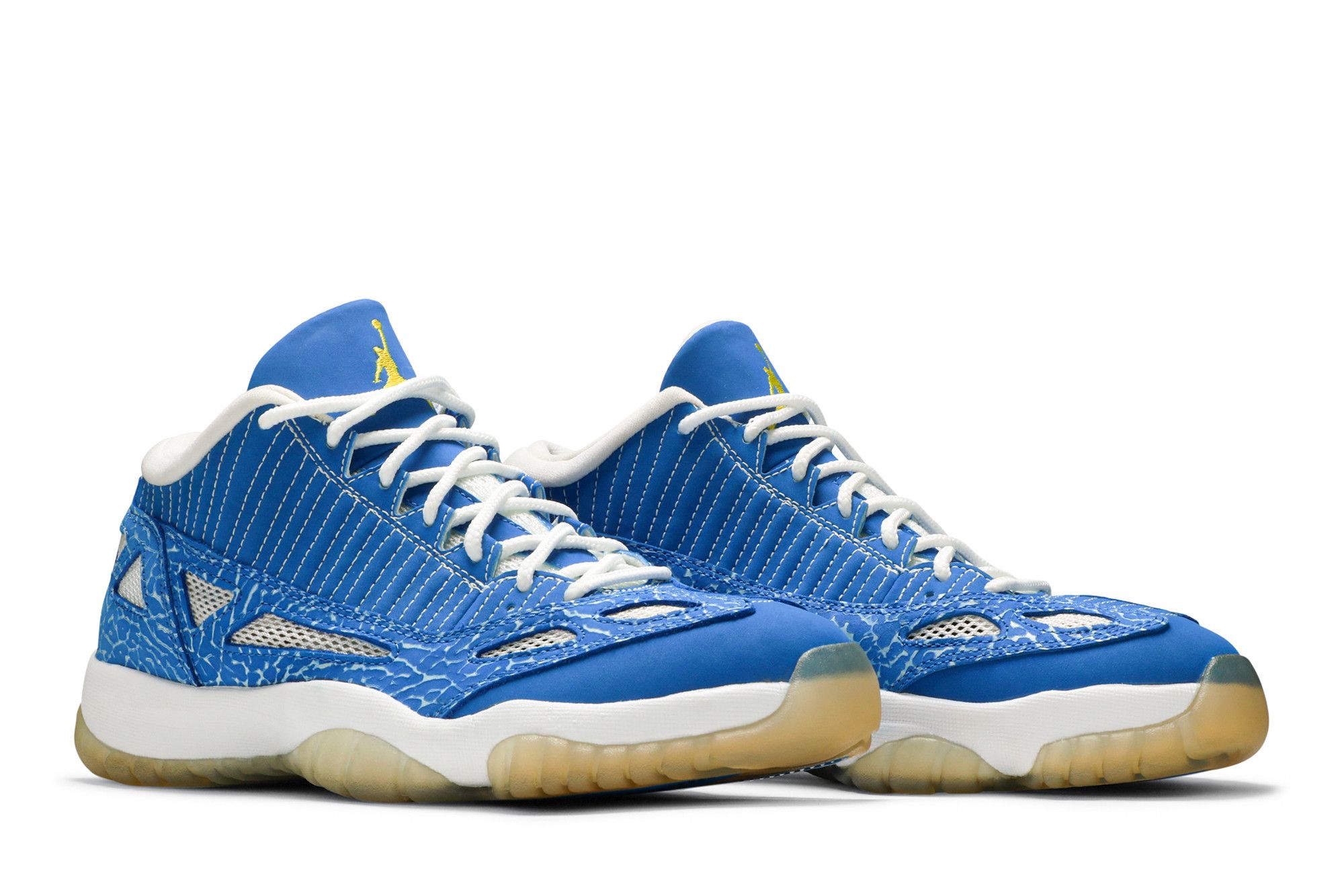 Jordan 11 low ie blue hot sale