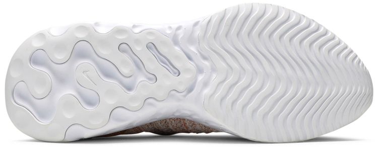 Nike Wmns React Phantom Run Flyknit 2 Premium Fossil Stone Metallic Red Bronze