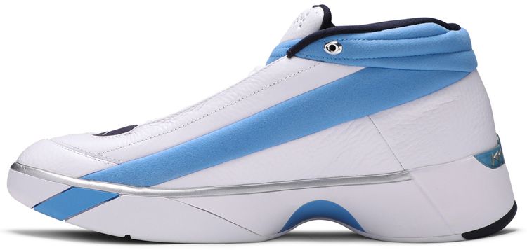 Air Jordan Team Showcase UNC