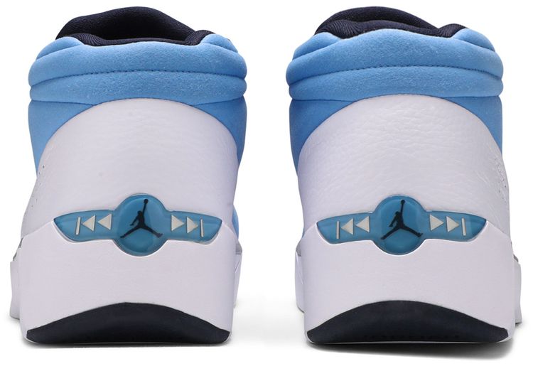 Air Jordan Team Showcase UNC