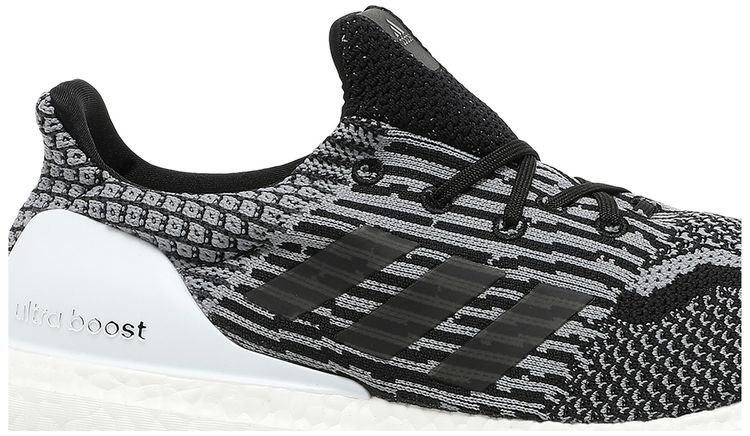 Adidas UltraBoost 50 Uncaged DNA Oreo