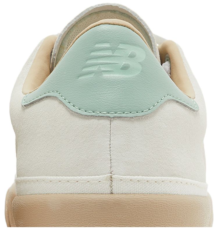 New Balance 210 White Green