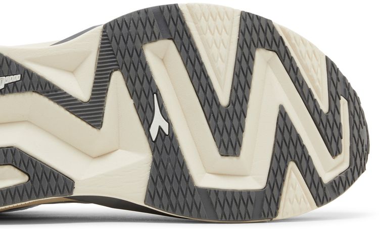 Diadora Atomo V7000 White Silver