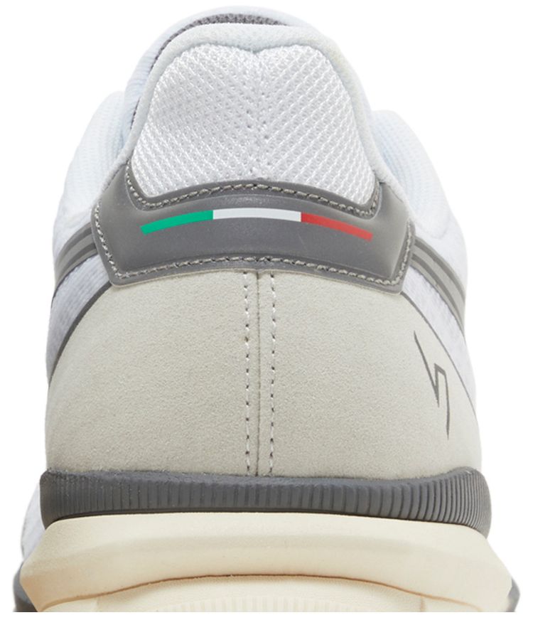 Diadora Atomo V7000 White Silver