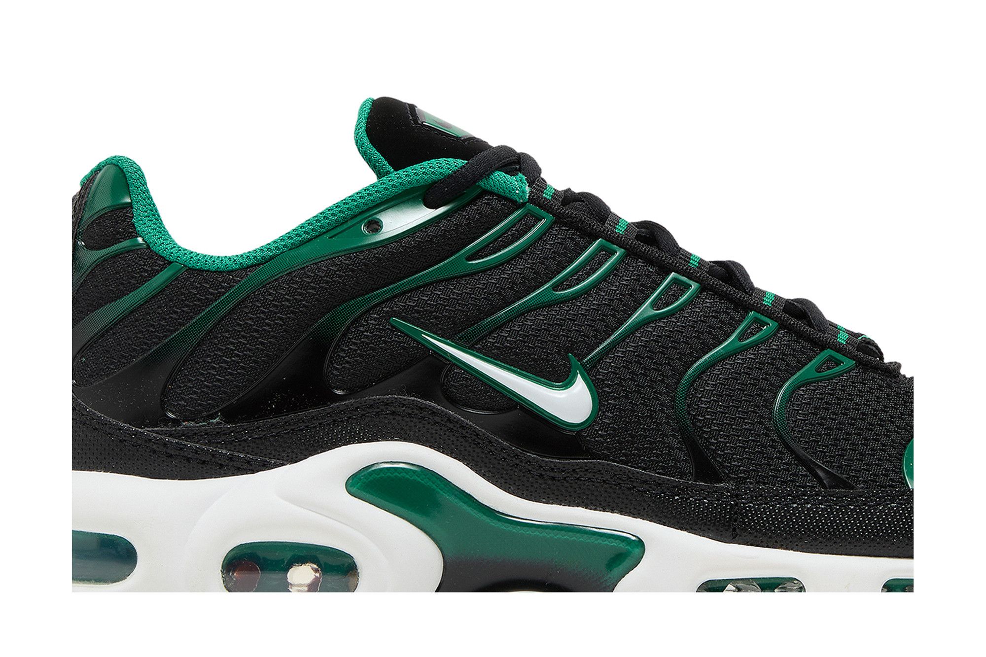 Air max plus black electric green hotsell
