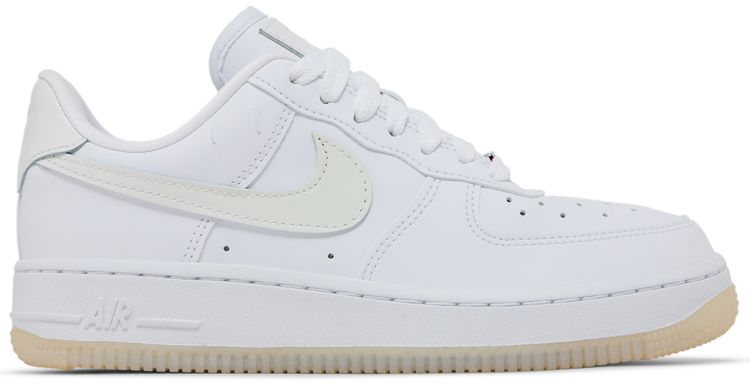 Nike Wmns Air Force 1 07 LX UV Swooshes