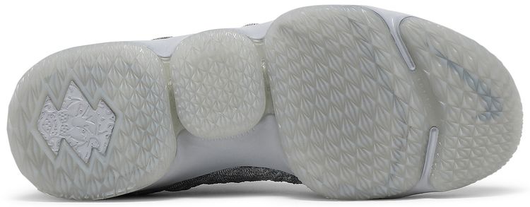 Nike LeBron 15 City Edition