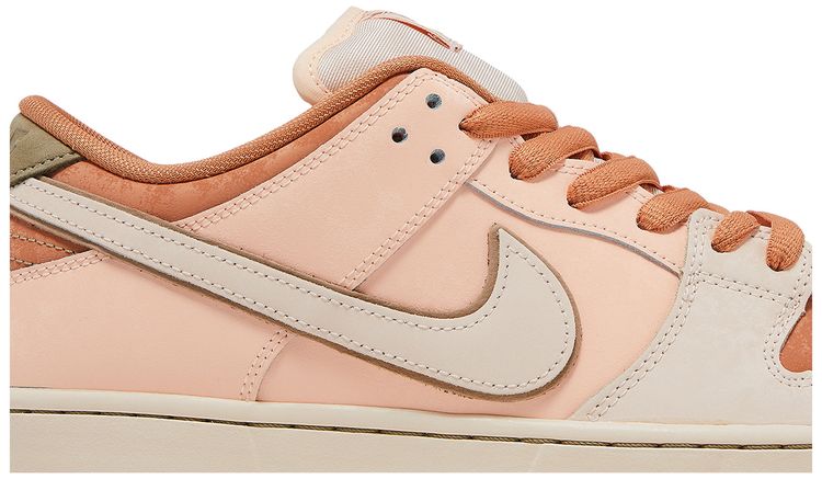 Dunk Low SB Trocadero Gardens
