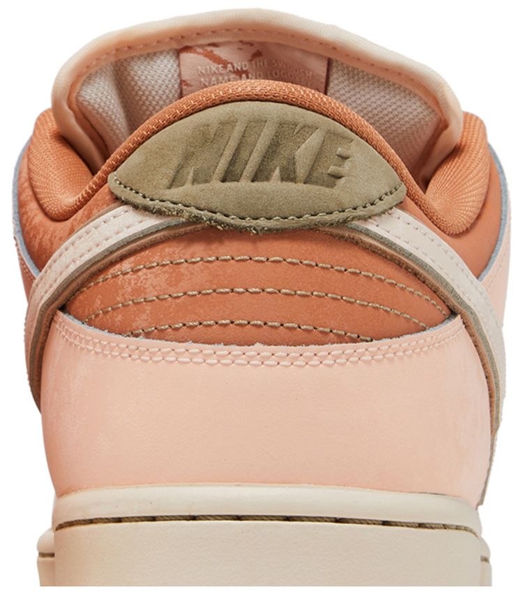 Dunk Low SB Trocadero Gardens