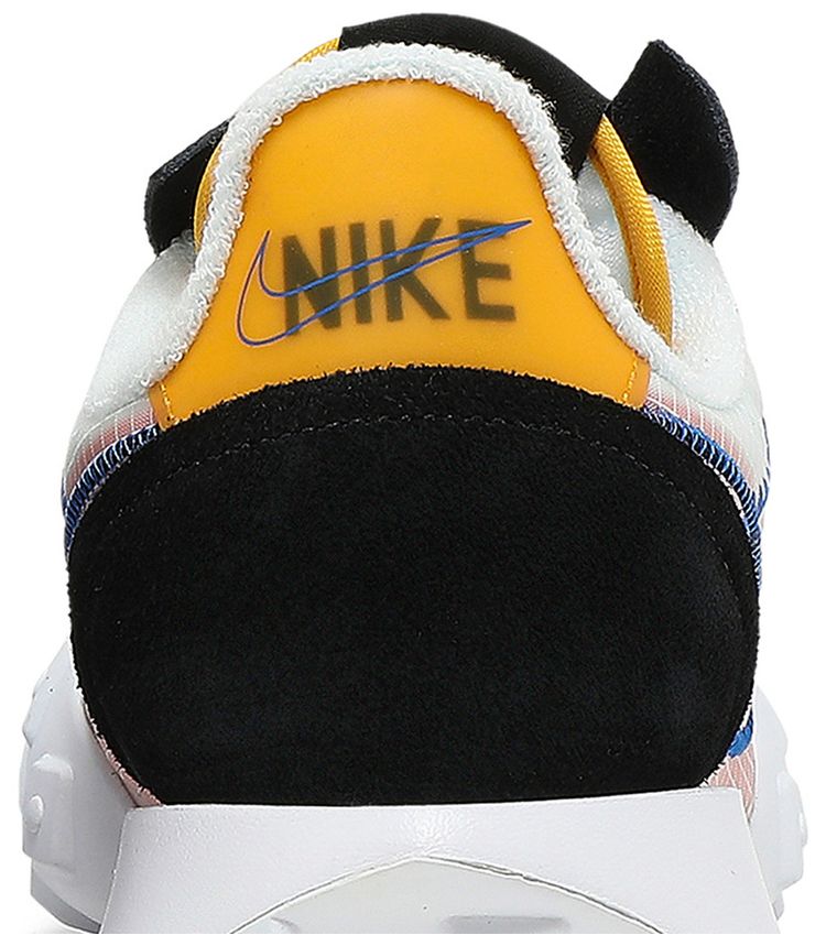 Nike Wmns Waffle Racer 2X White Chile Red